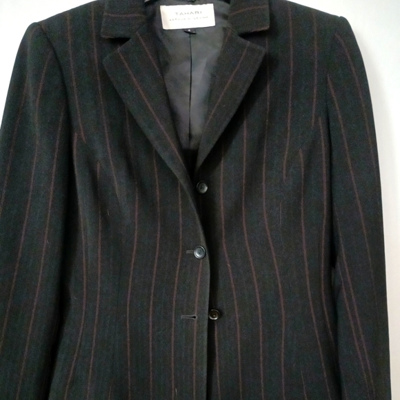 Tahari Blazer and Skirt 2 piece Suit, Black with Red/Grey Pinstripe - Picture 2 of 4